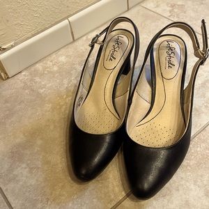 Life Stride Black Slingback Heel